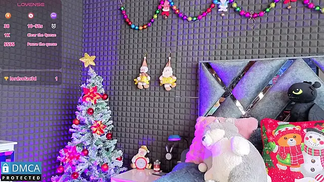 SolBeaumont1 online show from December 15, 7:08 pm