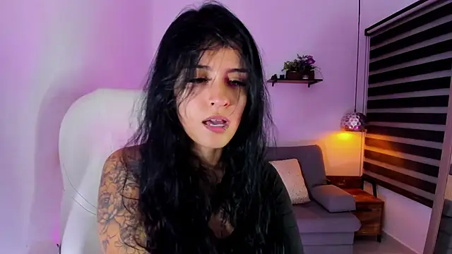 yenny garcia online show from September 30, 6:24 pm