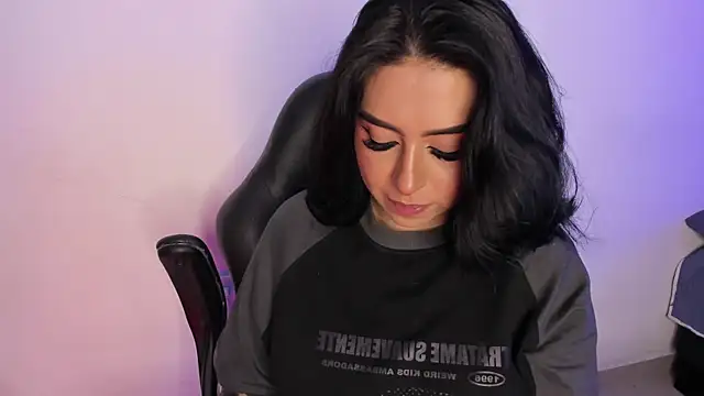 AnnikaMerliahh  online show from September 27, 5:36 am