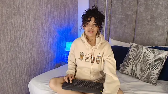 KatherineGomez online show from March 18, 3:00 am