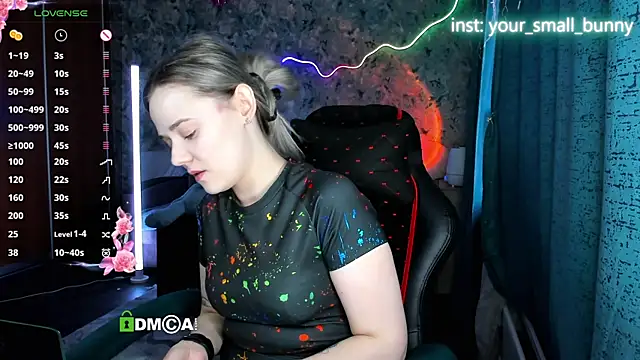 Your small bunny online show from April 11, 2:06 am