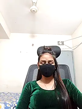 Tanisha-1 online show from March 6, 1:39 pm