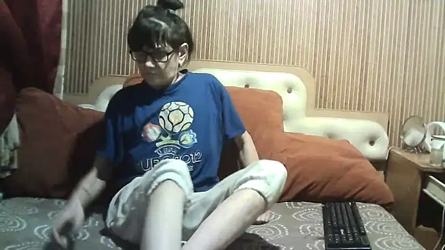 AlanaLaDream online show from September 24, 1:43 pm