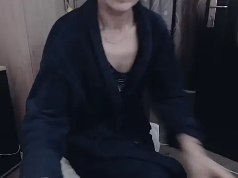 HornyClitX online show from March 29, 6:34 am