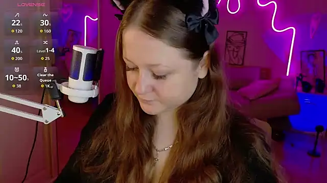 LizzyShine online show from October 22, 4:45 pm