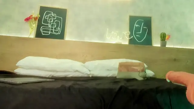 karina gomez 18 online show from February 23, 12:04 pm