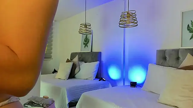 Nami sunny online show from October 1, 8:03 pm