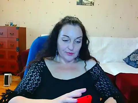 Alice3694 online show from April 9, 6:05 am