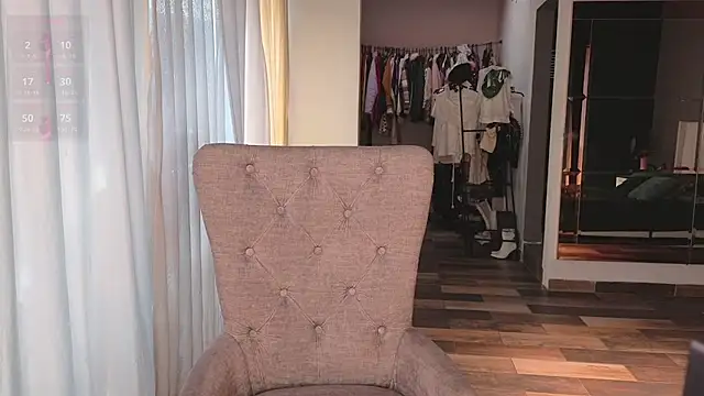 greyslopez online show from September 30, 9:19 pm