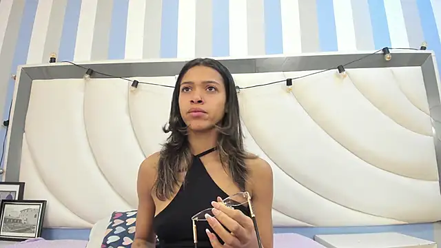 BritneyCollins online show from March 18, 1:27 pm