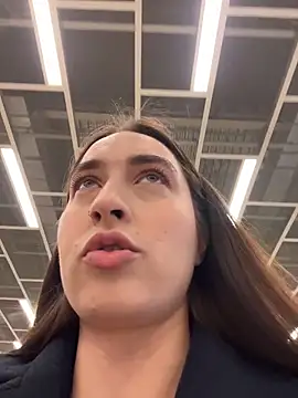 Holly Play online show from November 21, 12:07 pm