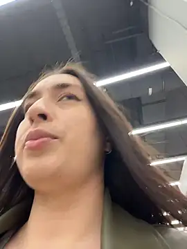 Holly Play online show from March 16, 11:58 am