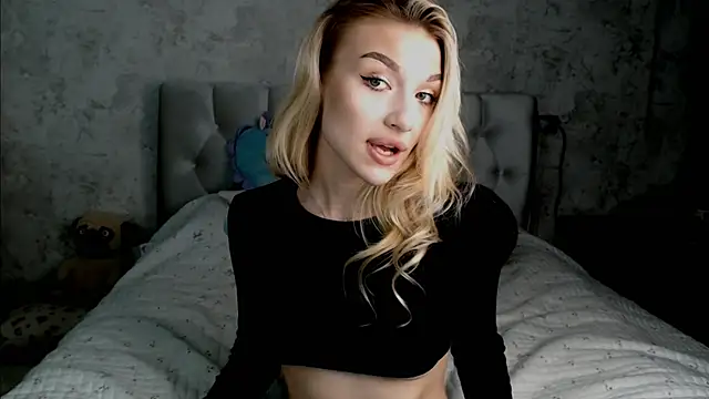Ella Milla online show from May 11, 4:04 pm