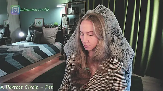  Eva Adama online show from March 28, 5:56 pm