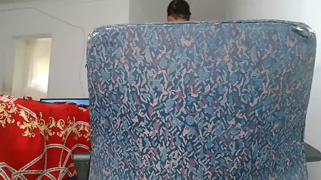 Hugetittiesxx2 online show from February 26, 5:50 am