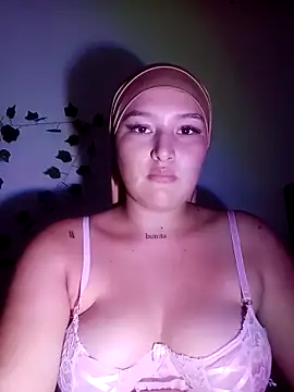 Celeste camila18 online show from September 23, 10:52 pm