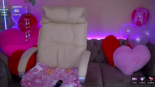 DonnaLustt online show from February 7, 1:48 pm