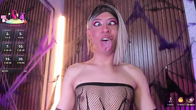 AndyBlake  online show from October 18, 3:42 am