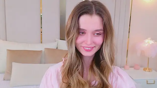 MarybethSnow online show from April 12, 5:38 pm