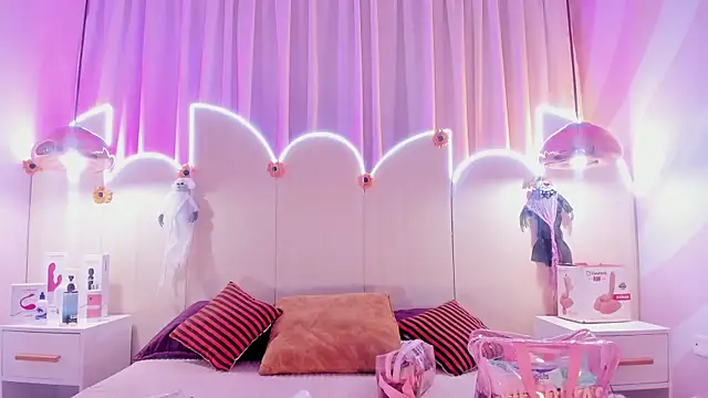 Laurentdupont04 online show from October 22, 3:33 am