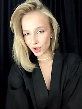 CaseyStar online show from January 18, 3:30 pm