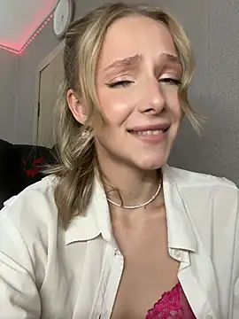 CaseyStar online show from February 12, 4:30 pm