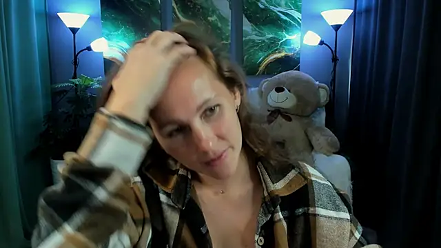 MichelleOrtis online show from September 13, 6:32 am