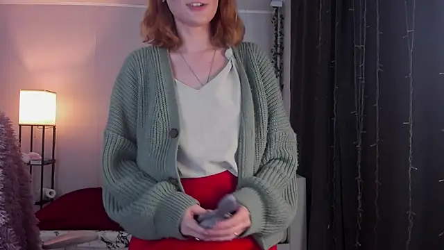 ReddHotPipper online show from October 9, 3:32 am