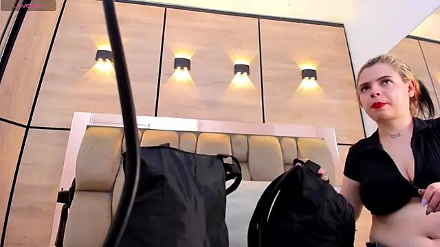 dorothy vegga online show from November 8, 3:55 am