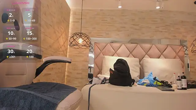 dorothy vegga online show from October 3, 3:44 am