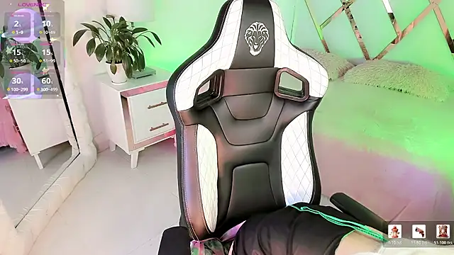 sexyy kitty18 online show from March 17, 1:15 pm