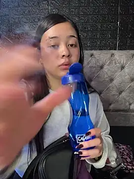 Paloma  LS online show from February 15, 1:10 pm