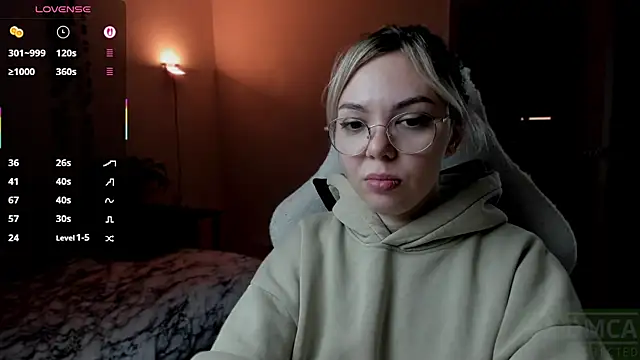 whoa-hoa-hoa-hoa-hoa online show from October 14, 9:28 pm