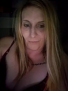 Northern Tease online show from April 3, 9:46 pm