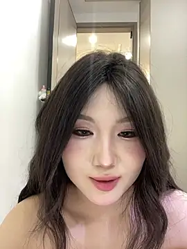 xyebobs online show from April 19, 6:10 pm