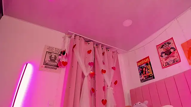 p3ach1 online show from October 18, 1:52 am