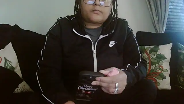 vanilla chocolate23 online show from December 15, 2:33 pm