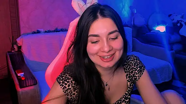 Swee Alicee online show from January 7, 6:11 pm