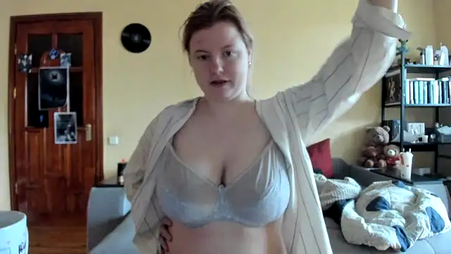 LillyDepp online show from April 9, 10:20 am