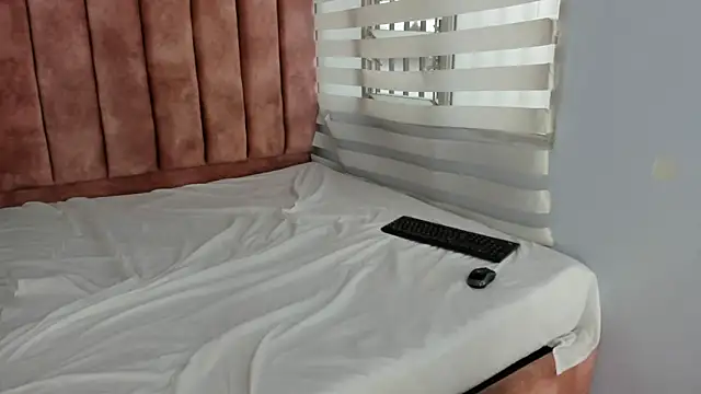 lou rosse  online show from October 8, 8:35 pm