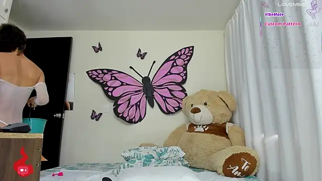 sweet amalia4 online show from October 19, 7:05 pm