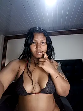 AnnieScott  online show from September 16, 9:01 pm