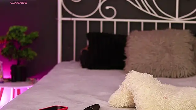 MissLilaa online show from November 5, 4:45 pm