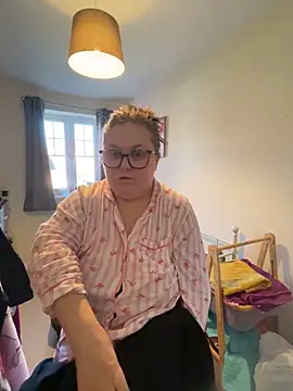 SassyTallulahMae online show from March 18, 11:15 am