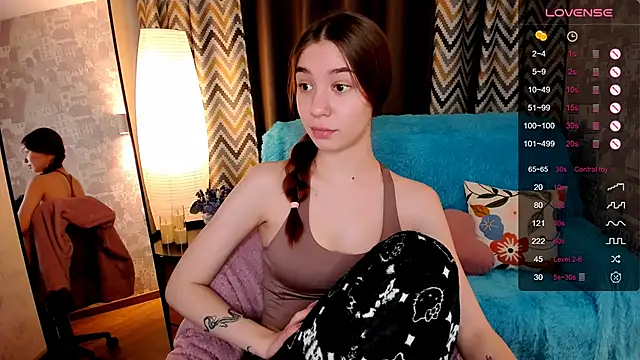 MilliBrown  online show from November 24, 8:38 am