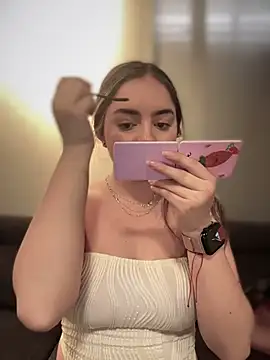 imlindapink online show from November 29, 5:39 pm