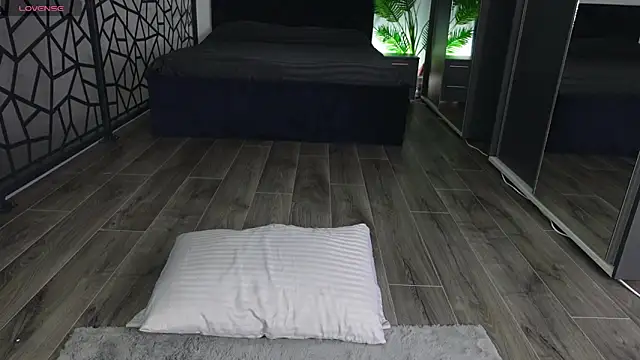 SugarPixiee online show from April 19, 9:06 pm