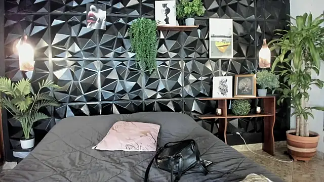 Layla 707 online show from September 13, 12:40 am