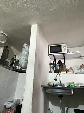 siri duque online show from February 12, 1:35 pm