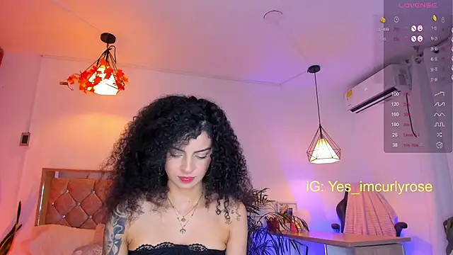 CurlyRose   online show from November 12, 11:03 pm